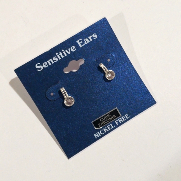 Cubic Zirconia Drop Earrings for Sensitive Ears – Nickel Free & Hypoallergenic - Picture 3 of 7